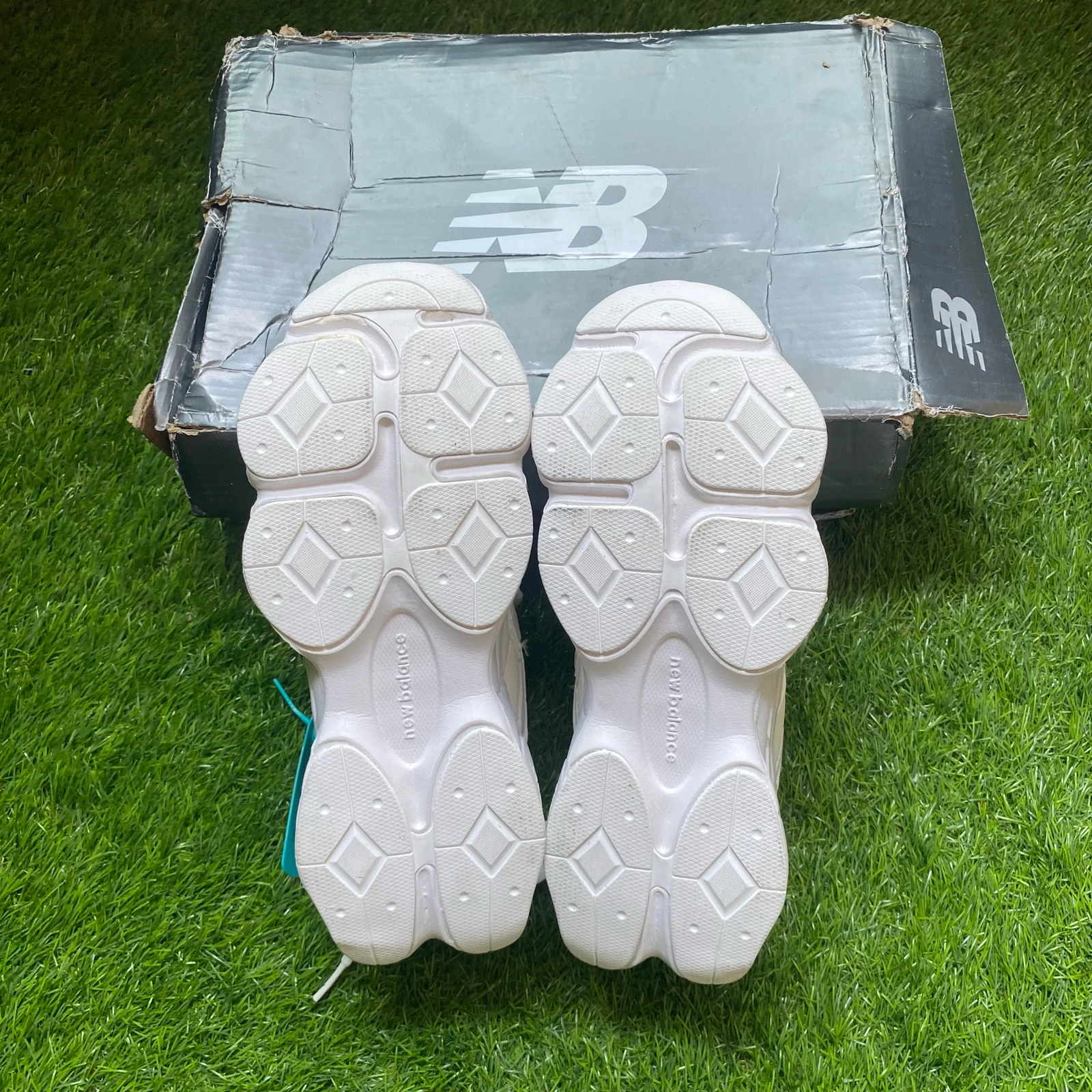 New Balance 9060 Brancas | Tamanho 39 | Novas | Com Caixa – photo 7